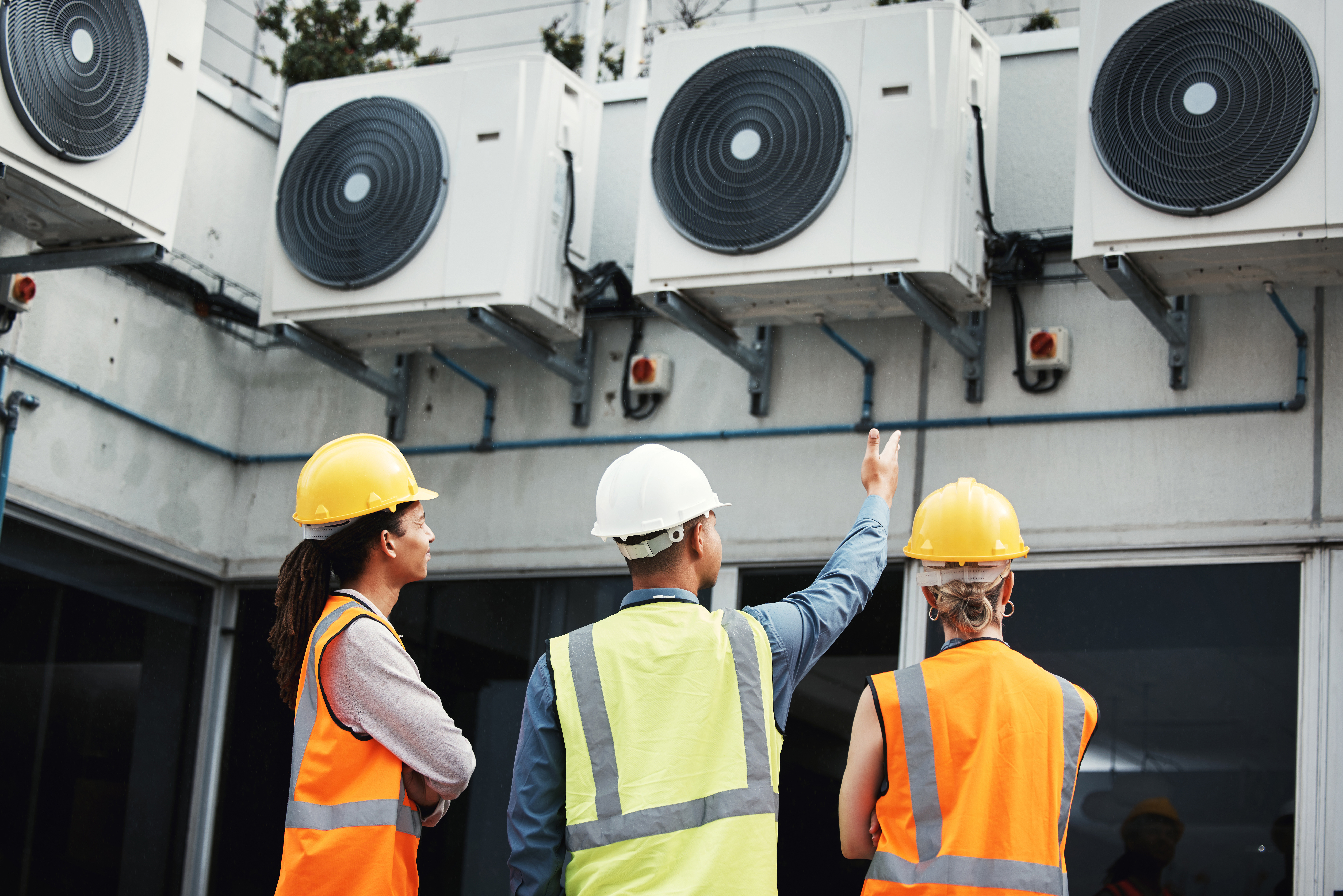 A Guide to Commercial AC Repair for the Summer Months